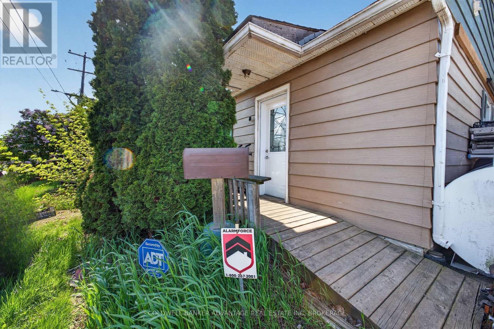 614 Waterloo Street, Hamilton (Parkview), ON - Outdoor With Exterior