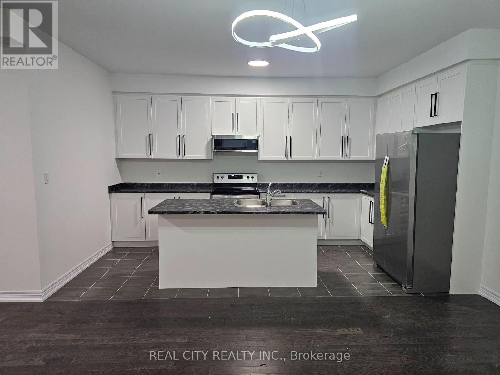 2873 Whites Road, Pickering, ON - Indoor Photo Showing Kitchen With Double Sink