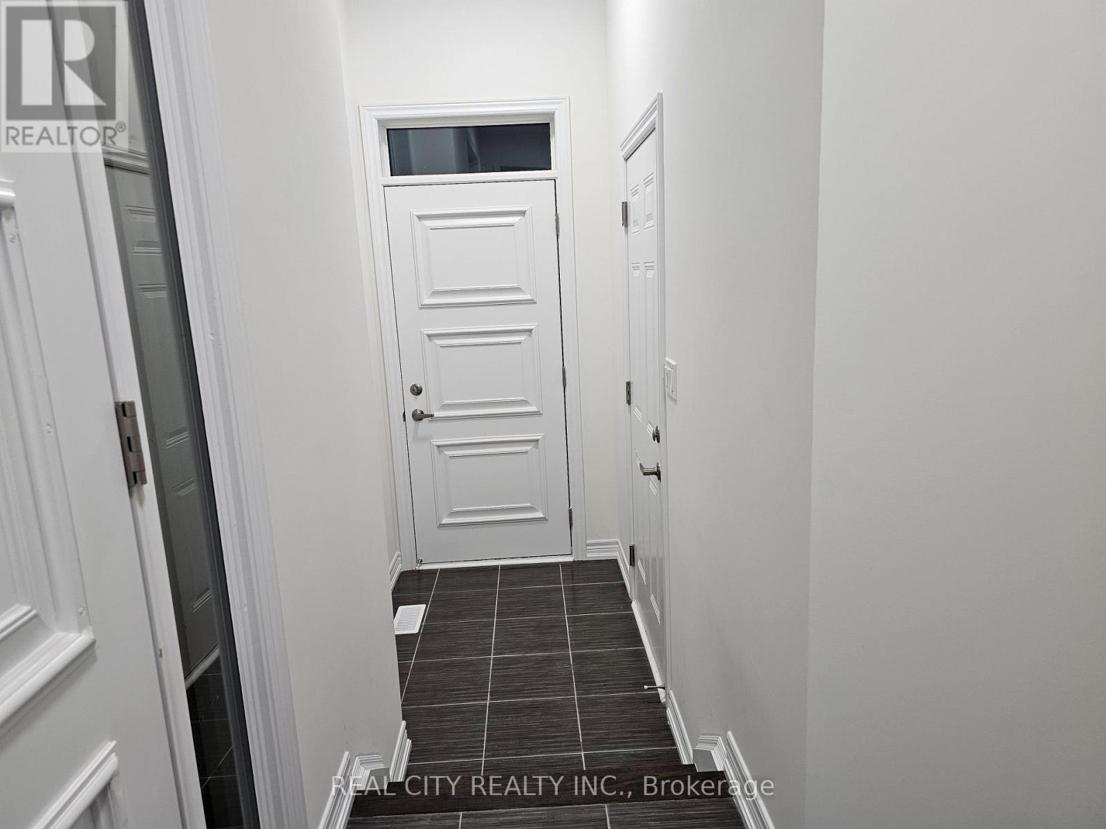 2873 Whites Road, Pickering, ON - Indoor Photo Showing Other Room