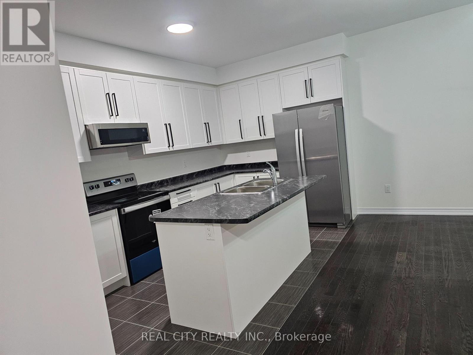 2873 Whites Road, Pickering, ON - Indoor Photo Showing Kitchen With Double Sink