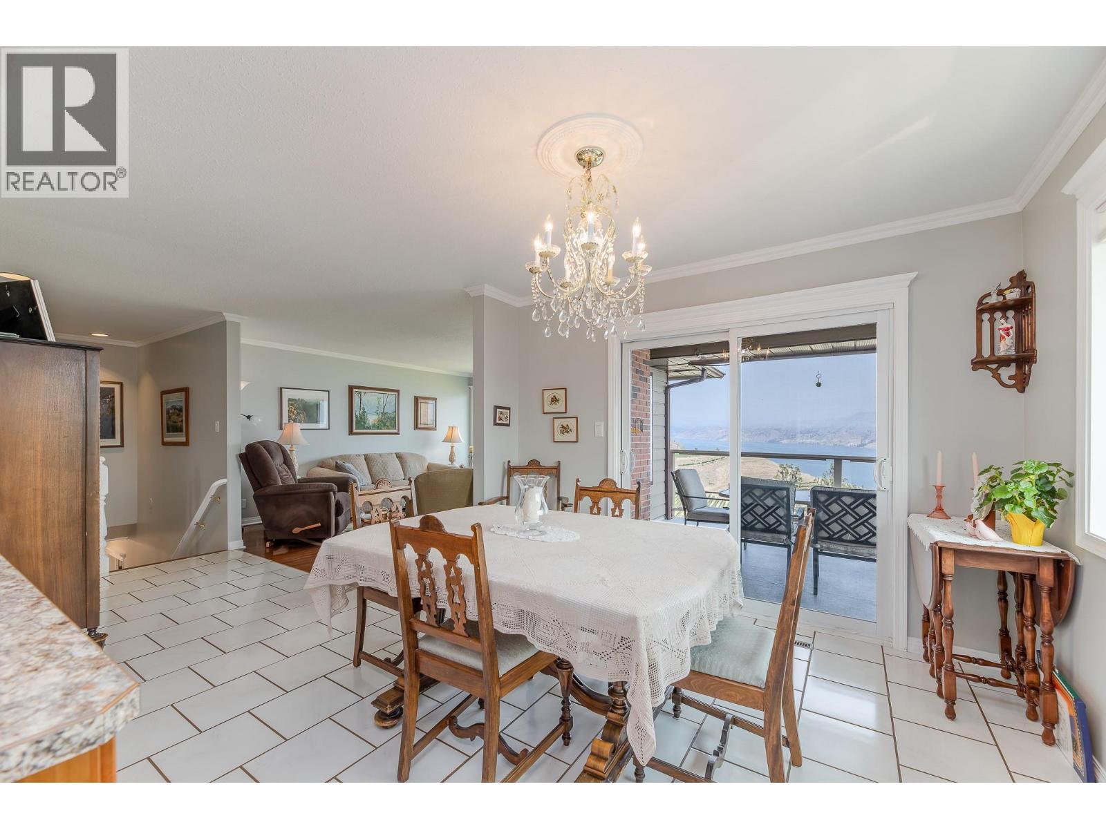 129 Sumac Ridge Drive, Summerland, BC - Indoor Photo Showing Dining Room