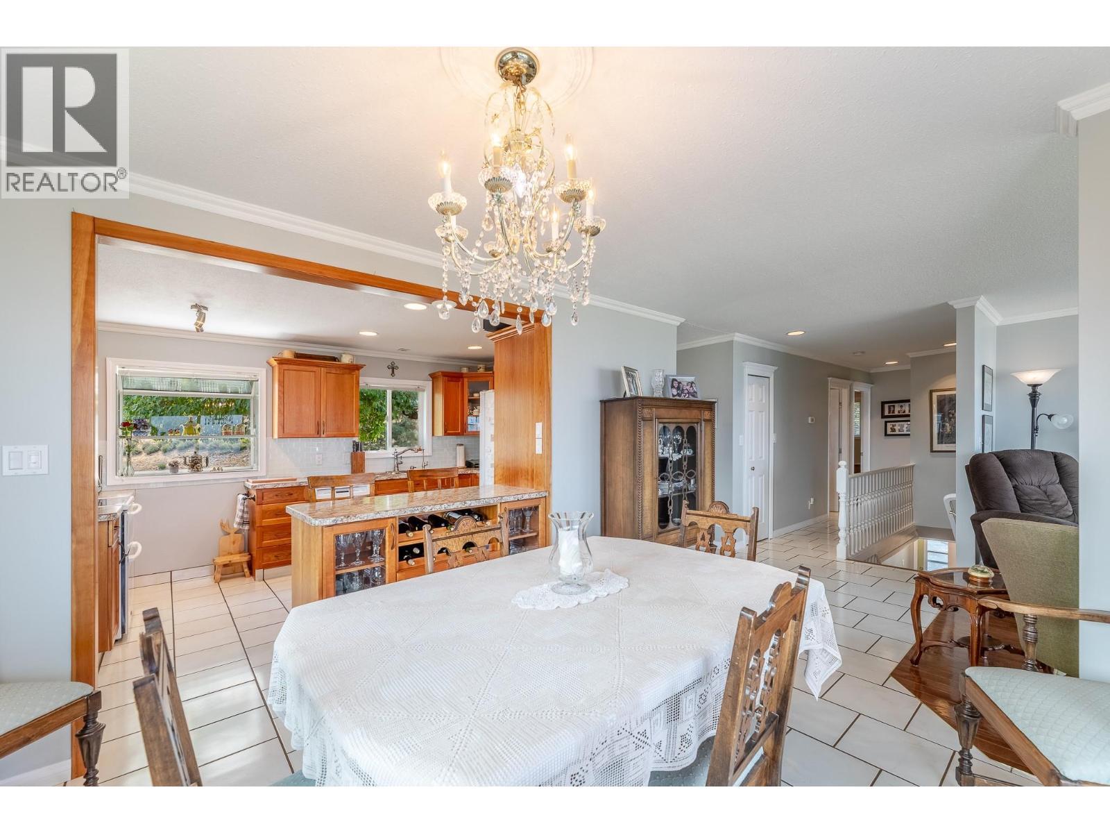 129 Sumac Ridge Drive, Summerland, BC - Indoor Photo Showing Dining Room