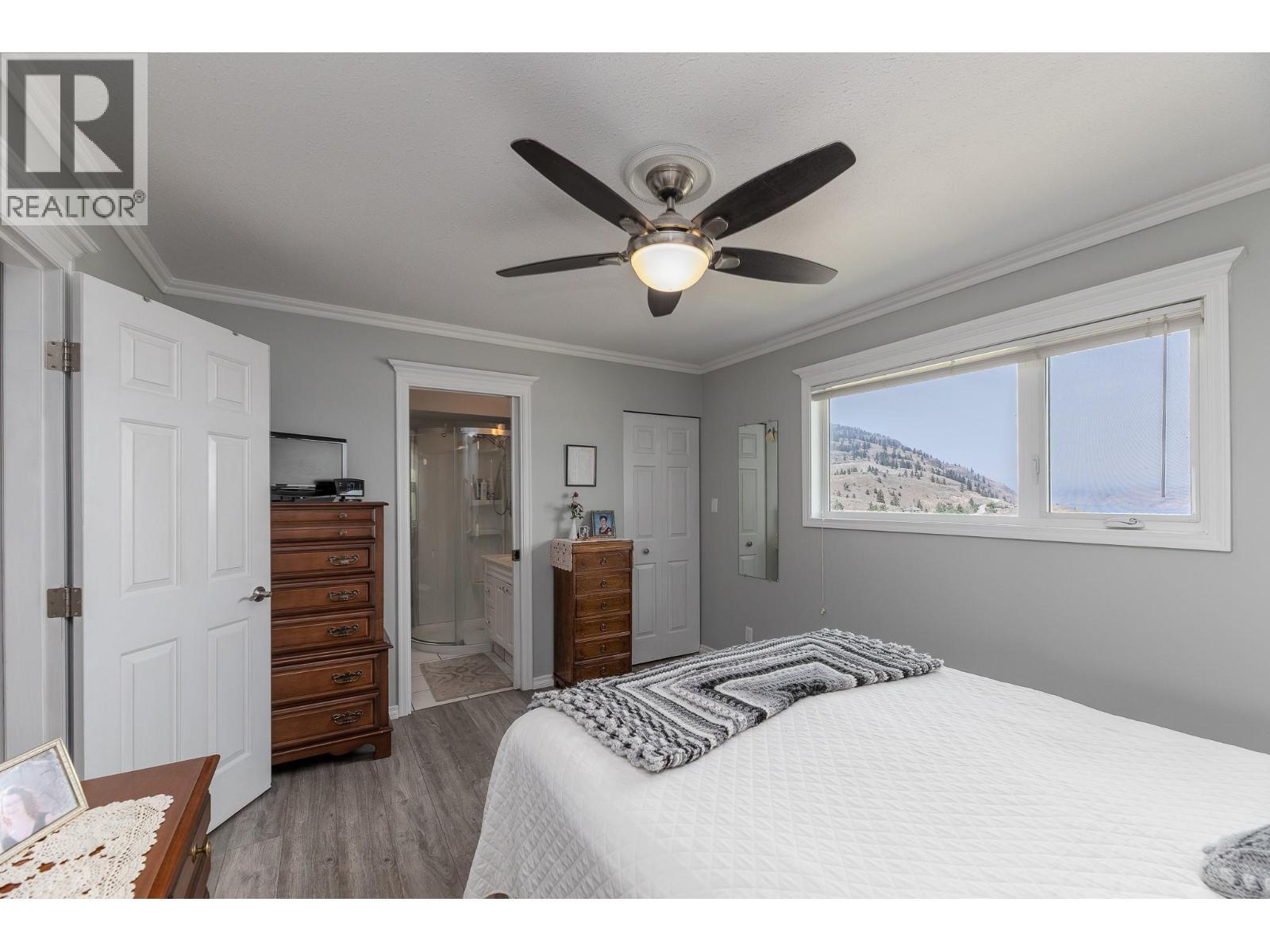 129 Sumac Ridge Drive, Summerland, BC - Indoor Photo Showing Bedroom