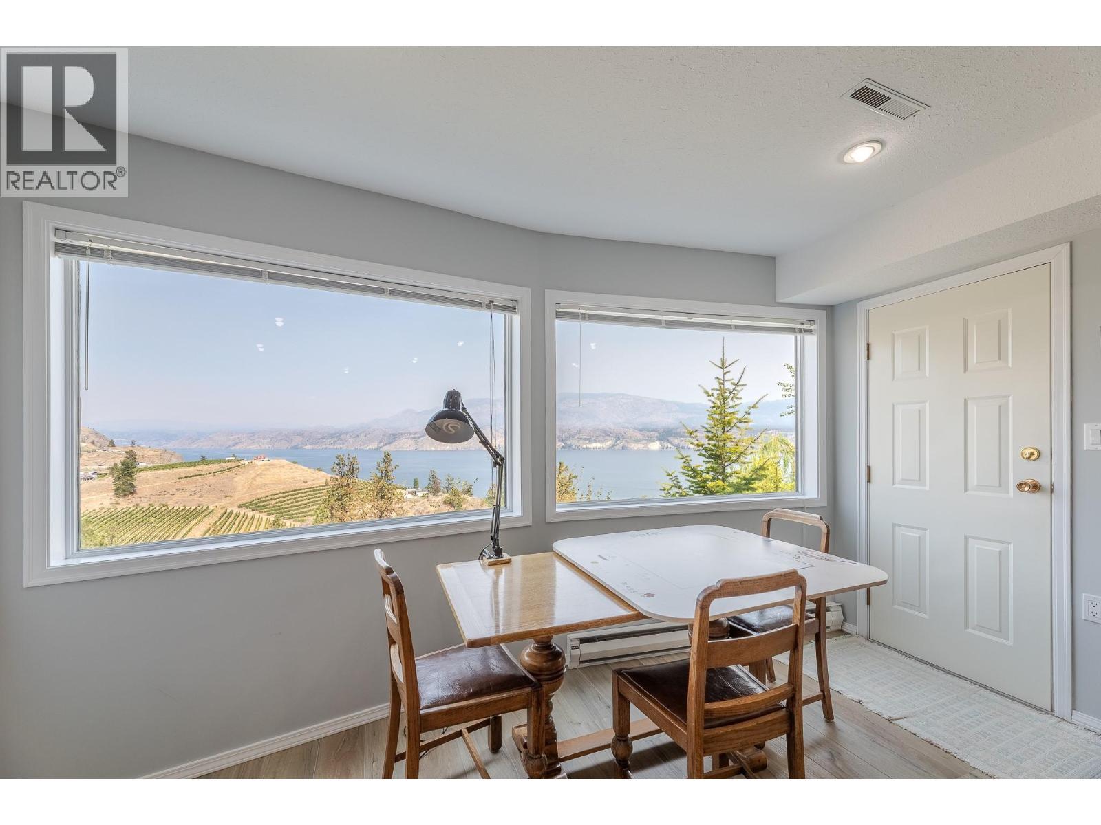 129 Sumac Ridge Drive, Summerland, BC - Indoor Photo Showing Dining Room