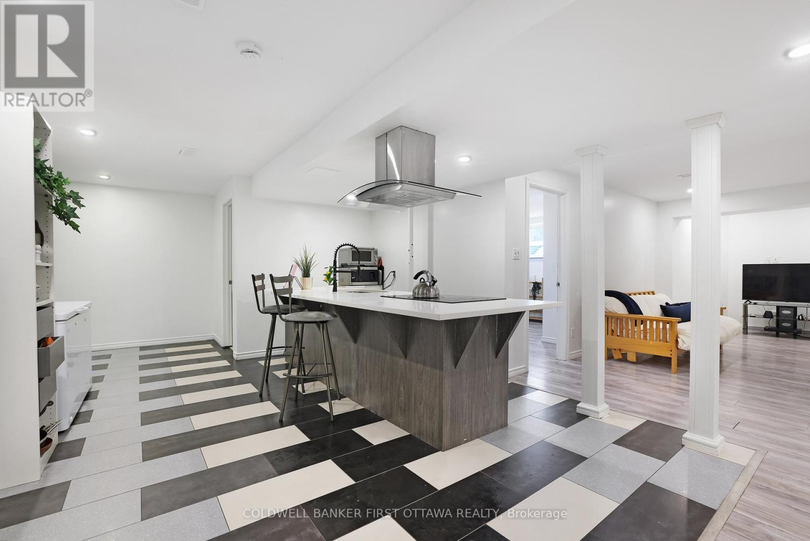 11 Rideau Crossing Crescent, North Grenville, ON - Indoor Photo Showing Other Room