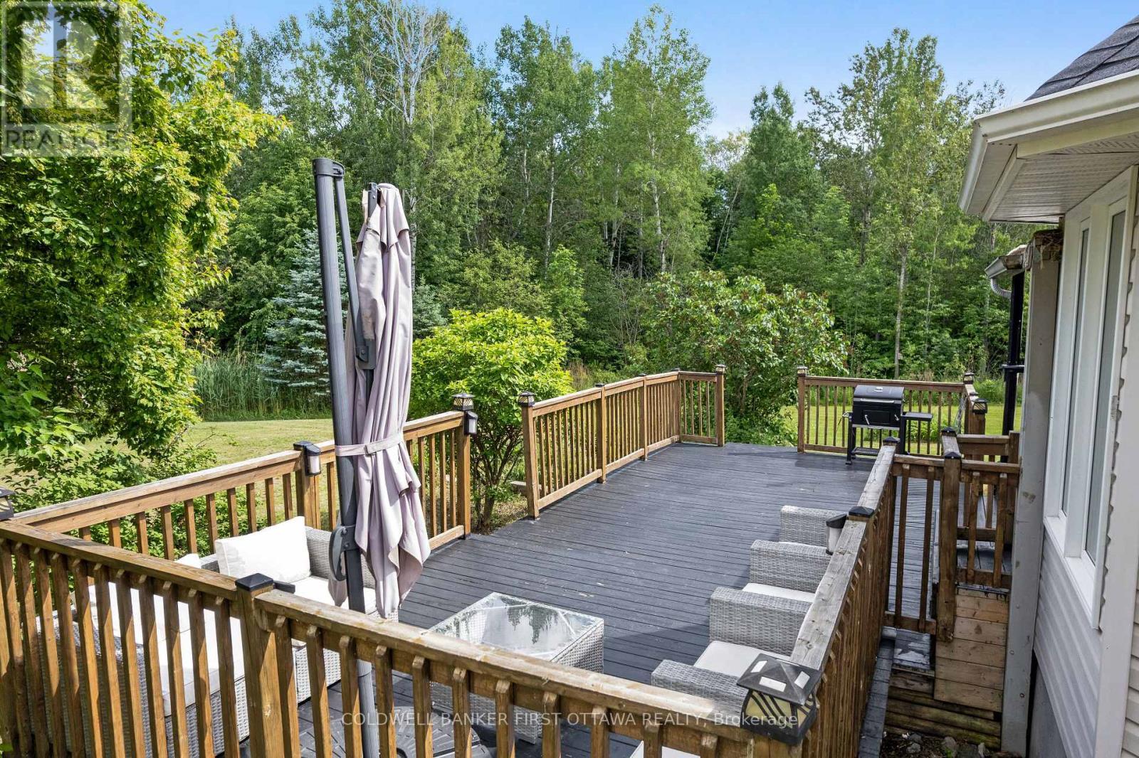 11 Rideau Crossing Crescent, North Grenville, ON - Outdoor With Deck Patio Veranda With Exterior