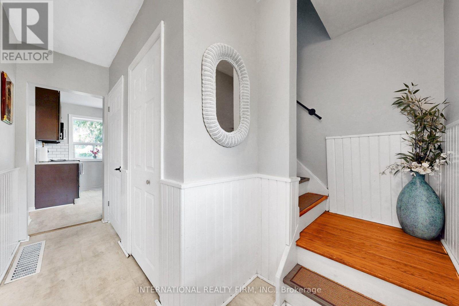 62 Porchester Drive, Toronto, ON - Indoor Photo Showing Other Room