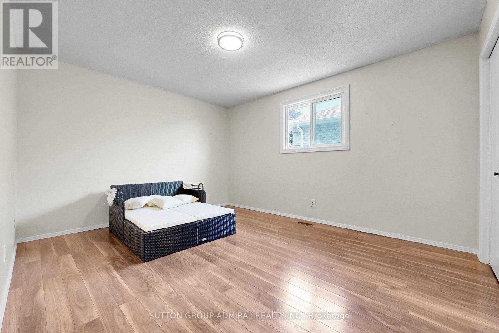 879 Peggoty Circle, Oshawa, ON - Indoor