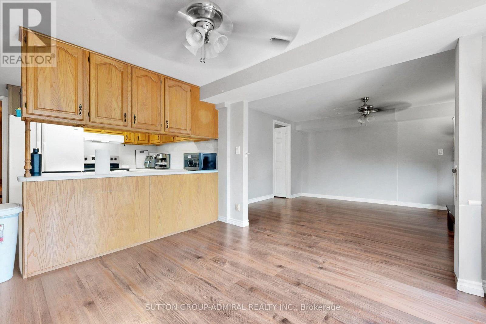 879 Peggoty Circle, Oshawa, ON - Indoor Photo Showing Kitchen