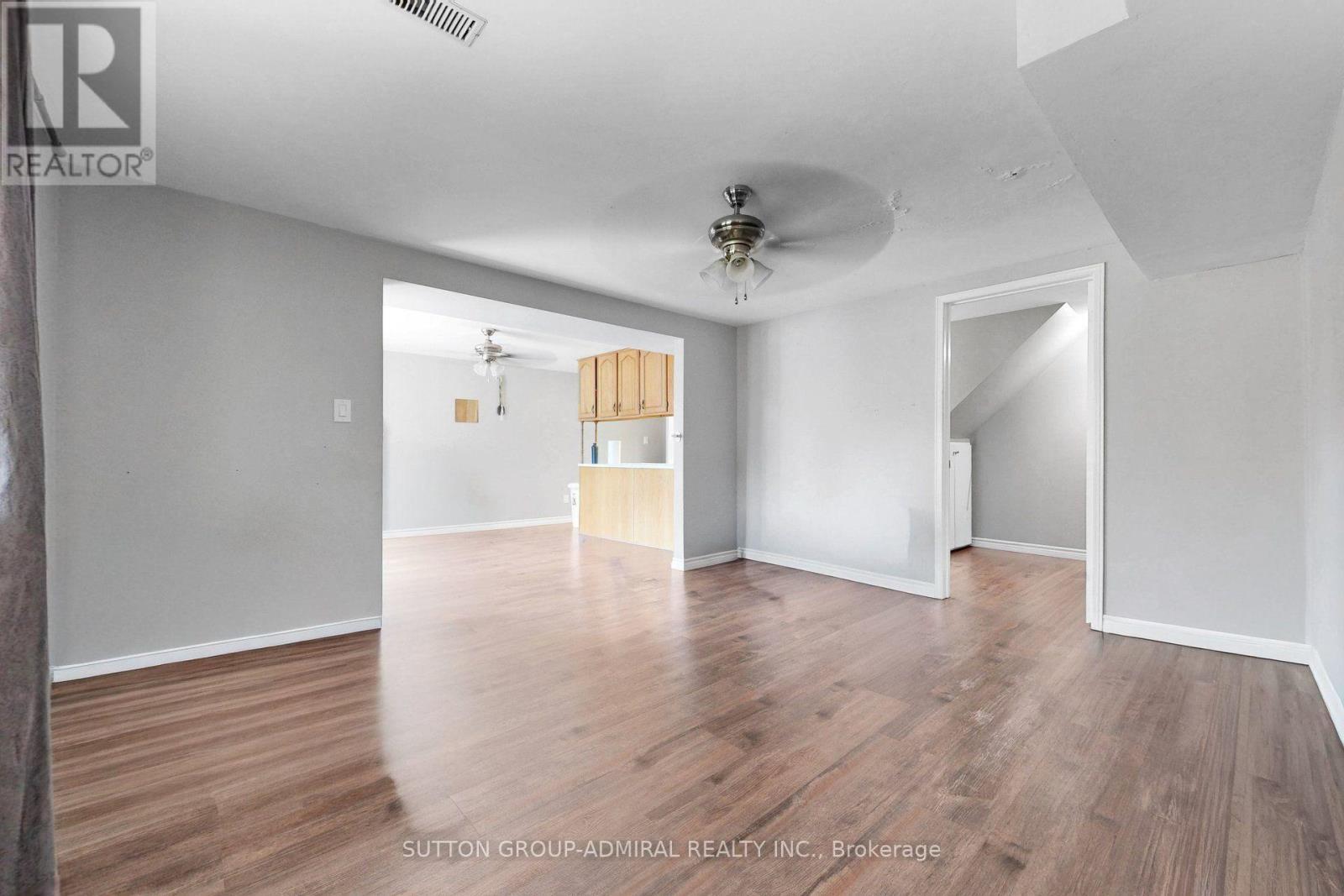 879 Peggoty Circle, Oshawa, ON - Indoor