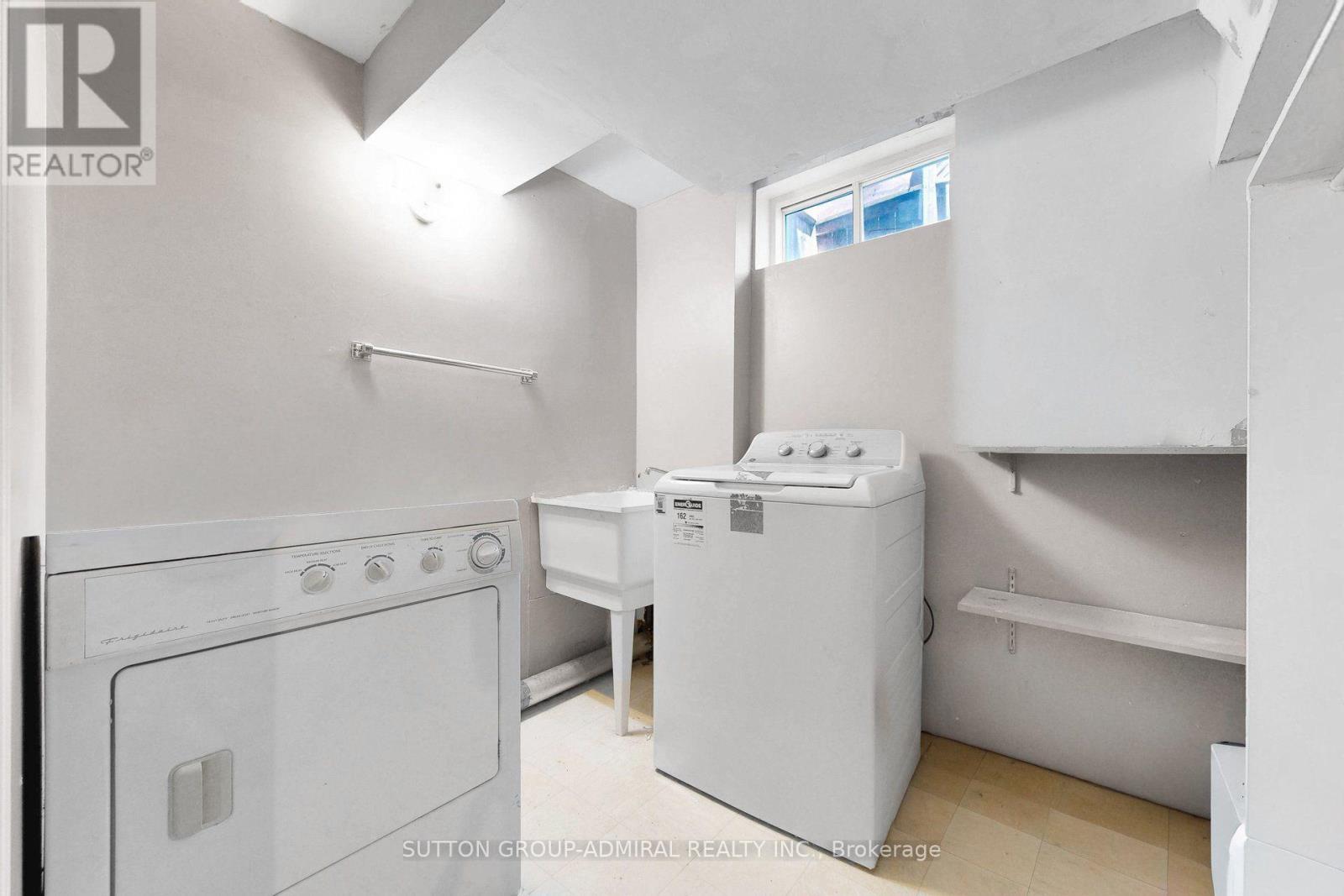 879 Peggoty Circle, Oshawa, ON - Indoor Photo Showing Laundry Room