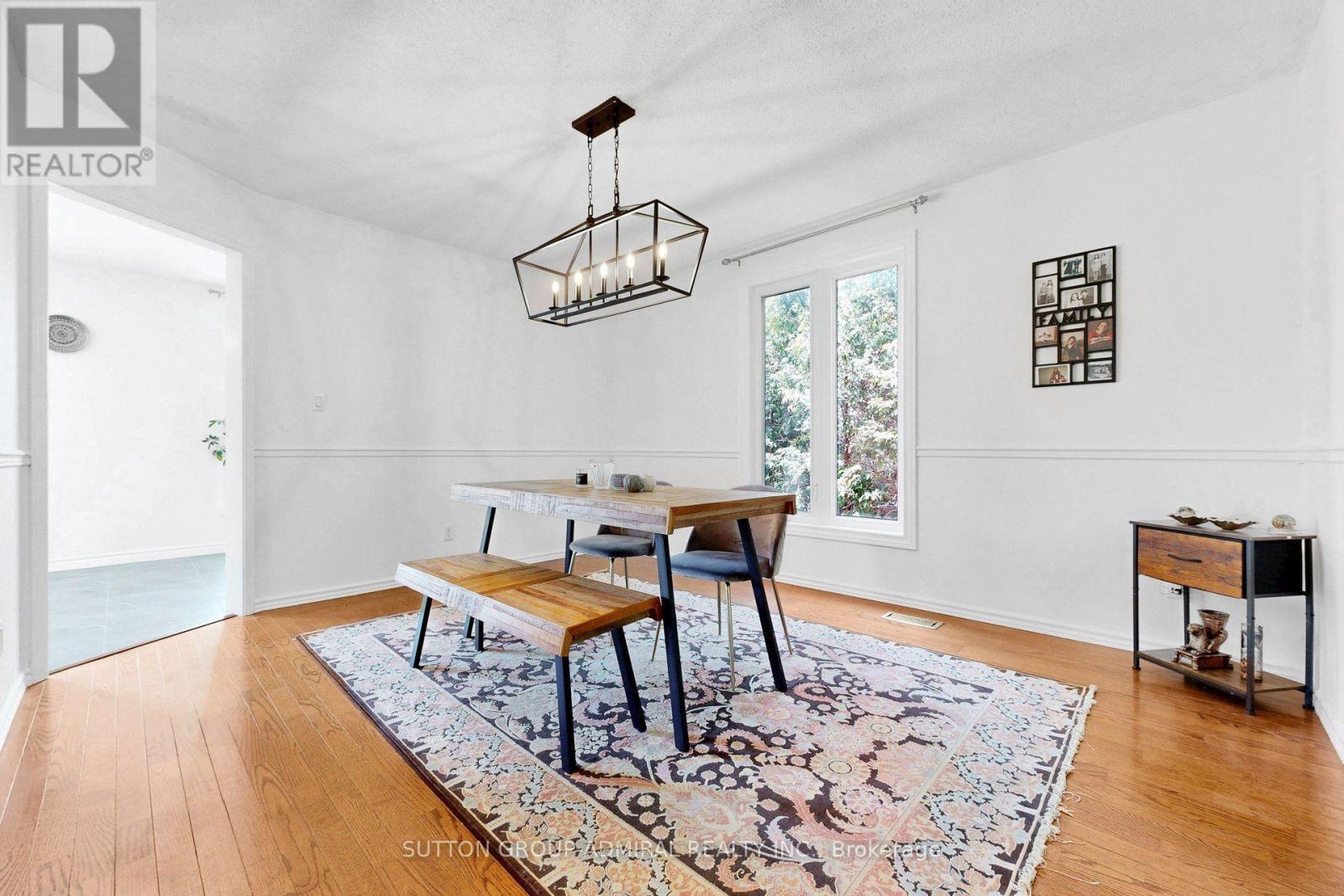 879 Peggoty Circle, Oshawa, ON - Indoor Photo Showing Dining Room