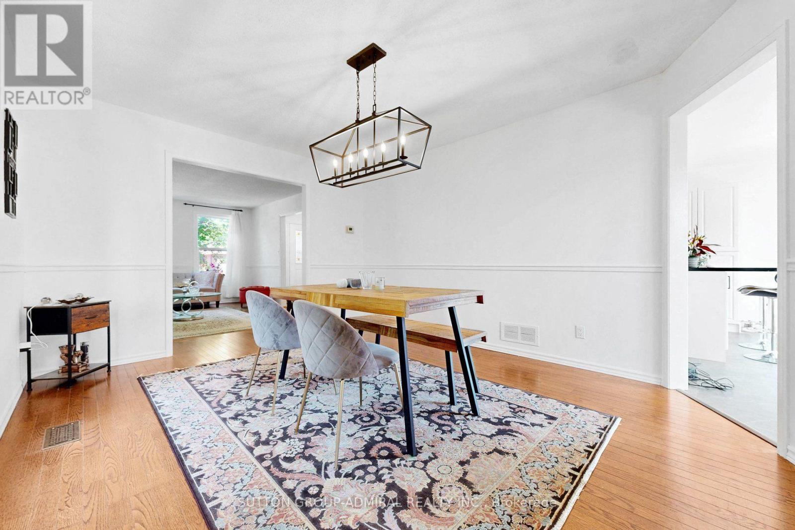 879 Peggoty Circle, Oshawa, ON - Indoor Photo Showing Dining Room