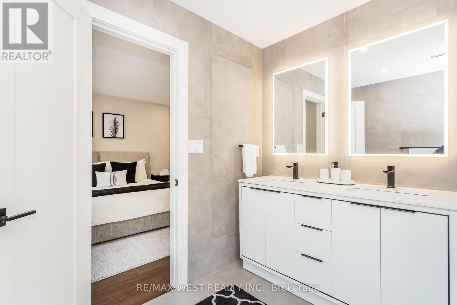 3437 Park Heights Way, Mississauga, ON - Indoor Photo Showing Bathroom