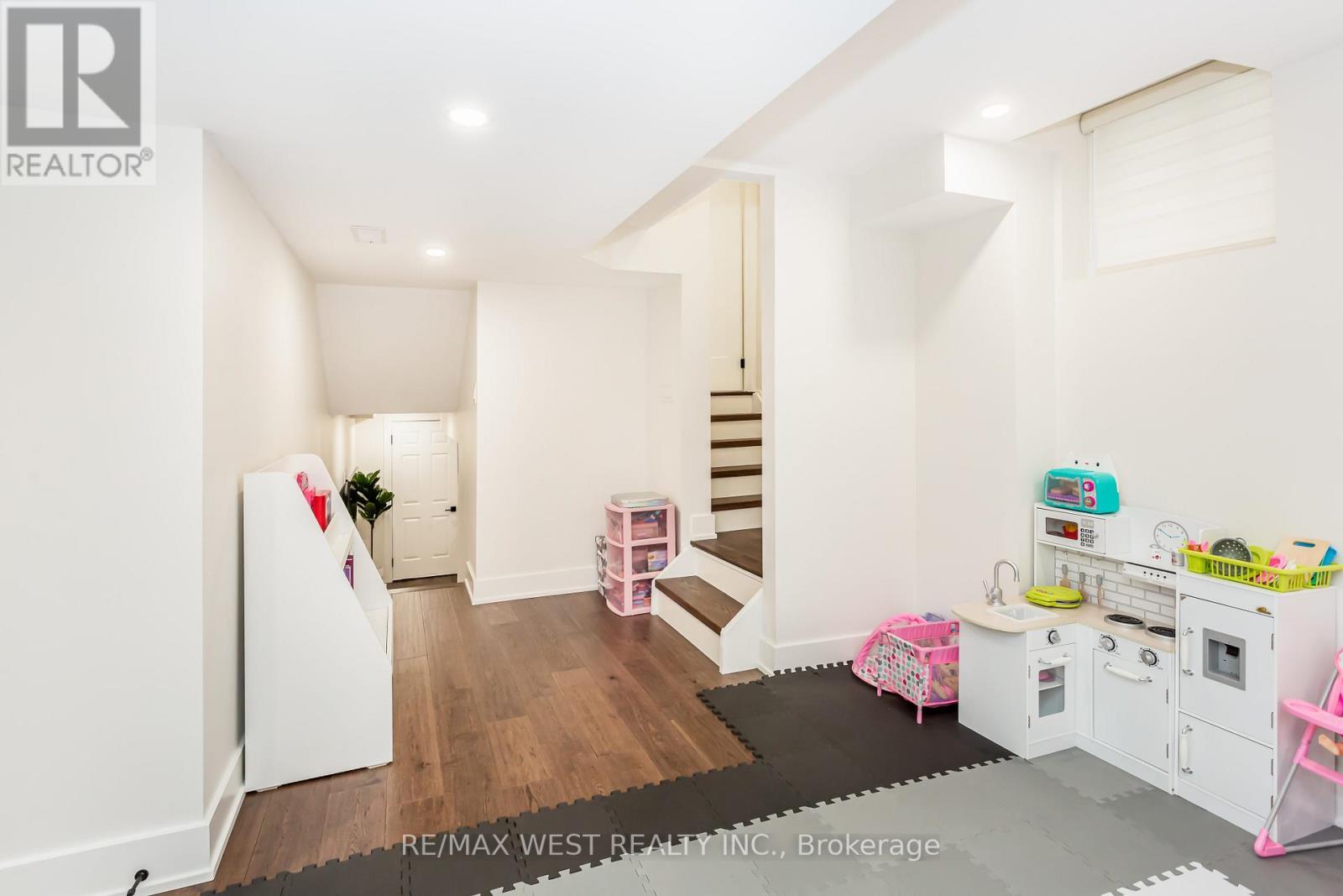 3437 Park Heights Way, Mississauga, ON - Indoor