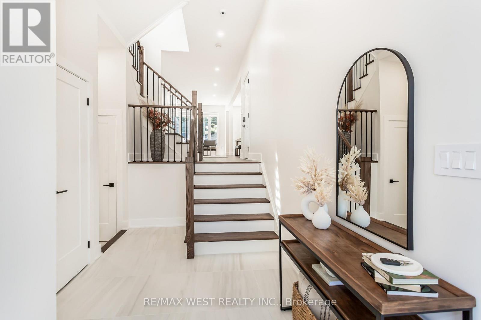 3437 Park Heights Way, Mississauga, ON - Indoor Photo Showing Other Room