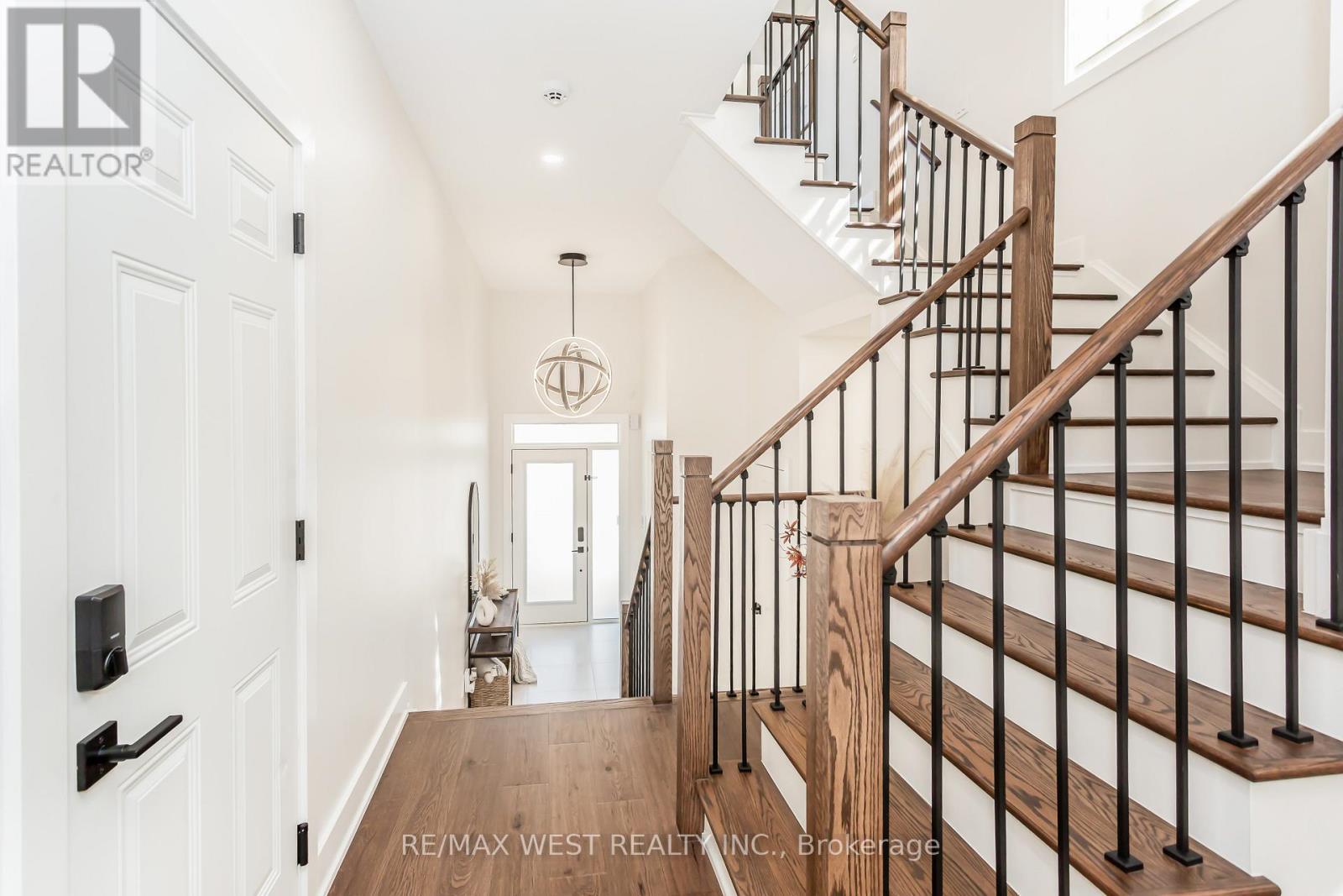 3437 Park Heights Way, Mississauga, ON - Indoor Photo Showing Other Room