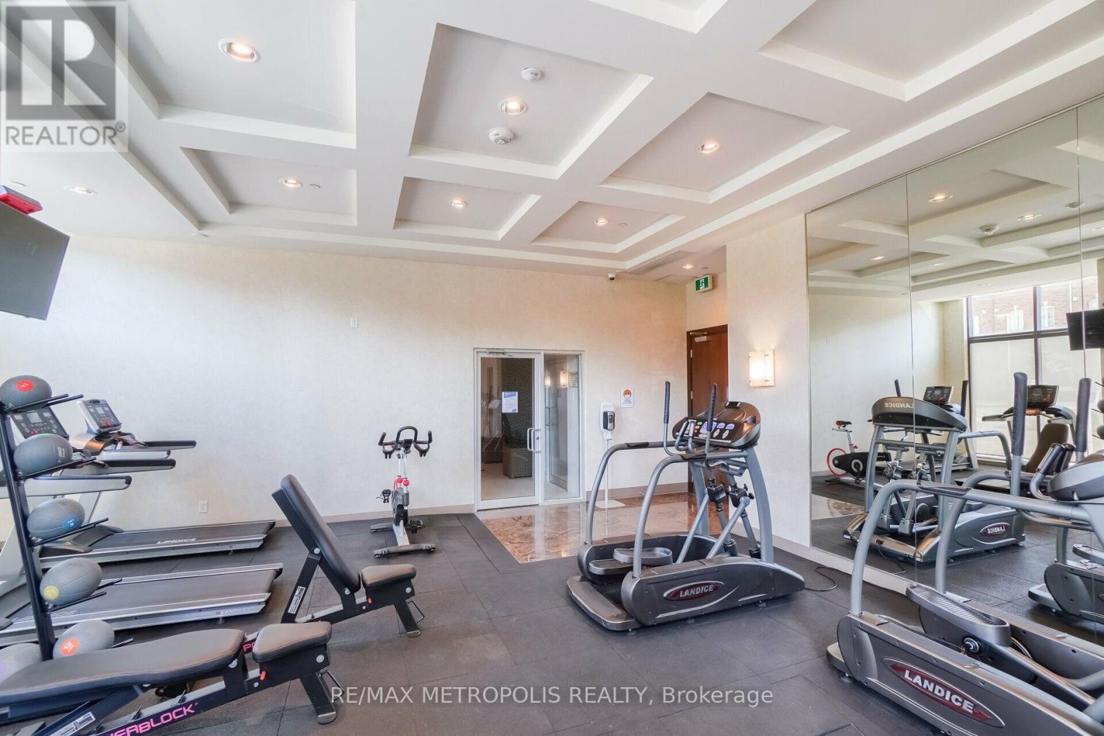 816 - 9582 Markham Road, Markham, ON - Indoor Photo Showing Gym Room