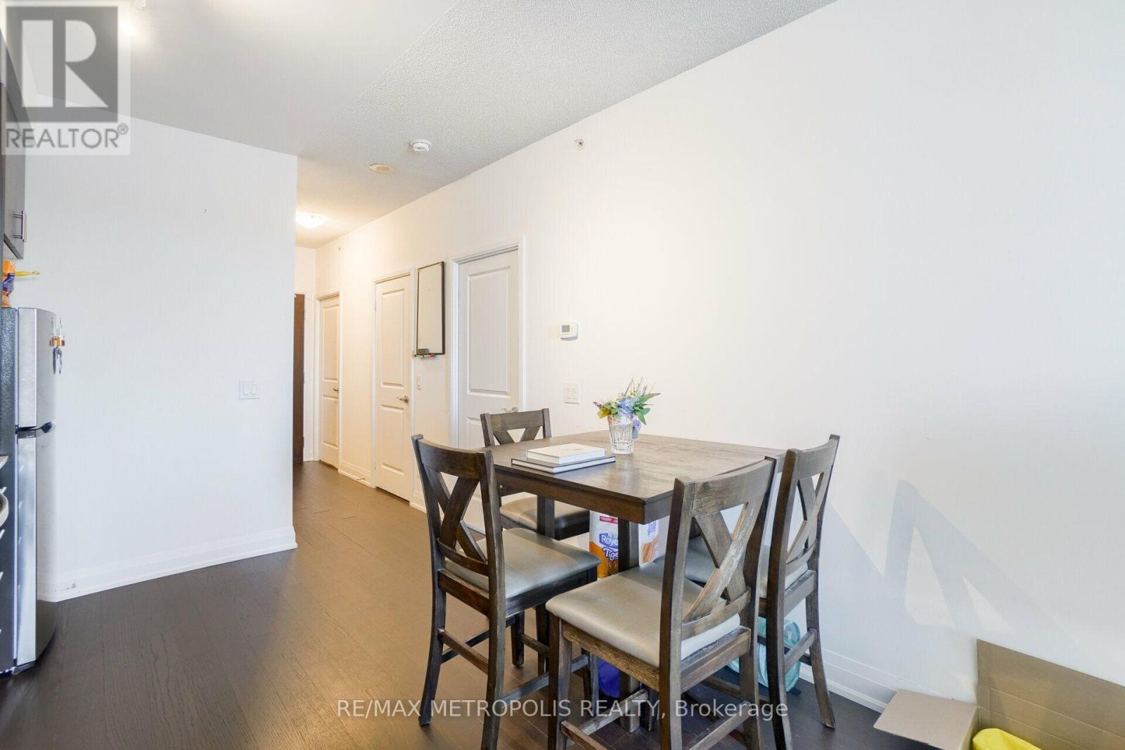 816 - 9582 Markham Road, Markham, ON - Indoor Photo Showing Dining Room