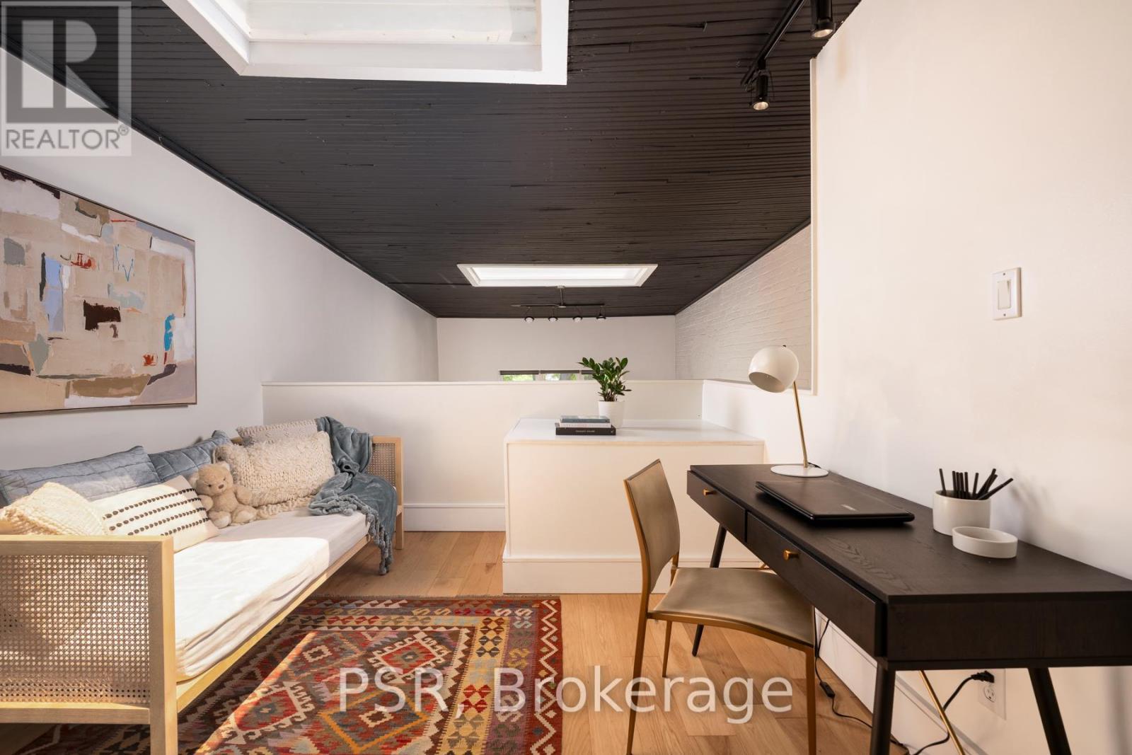 8 - 20 Brockton Avenue, Toronto, ON - Indoor