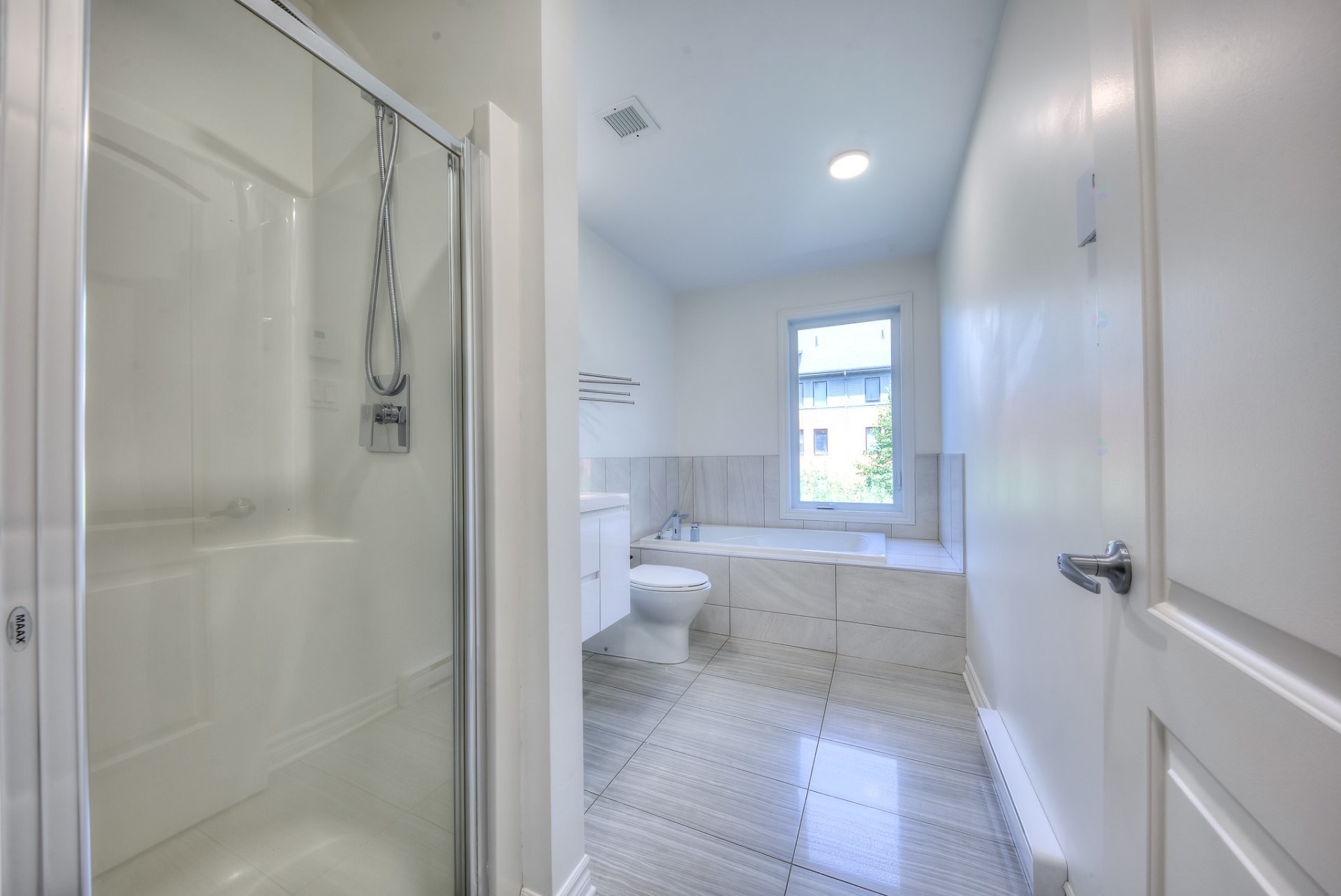Bathroom - 3-225 Boul. Bouchard, Dorval, QC - Indoor Photo Showing Bathroom