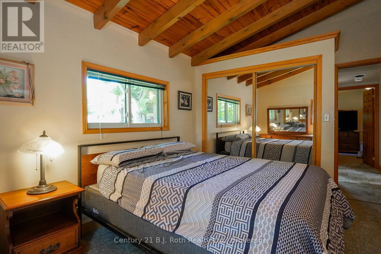 169 Odd'S Drive, Parry Sound Remote Area (Restoule), ON - Indoor Photo Showing Bedroom