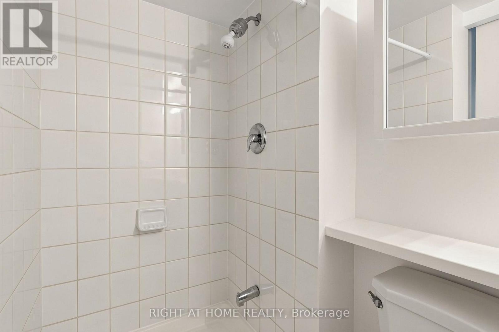 501 - 77 Lombard Street, Toronto, ON - Indoor Photo Showing Bathroom