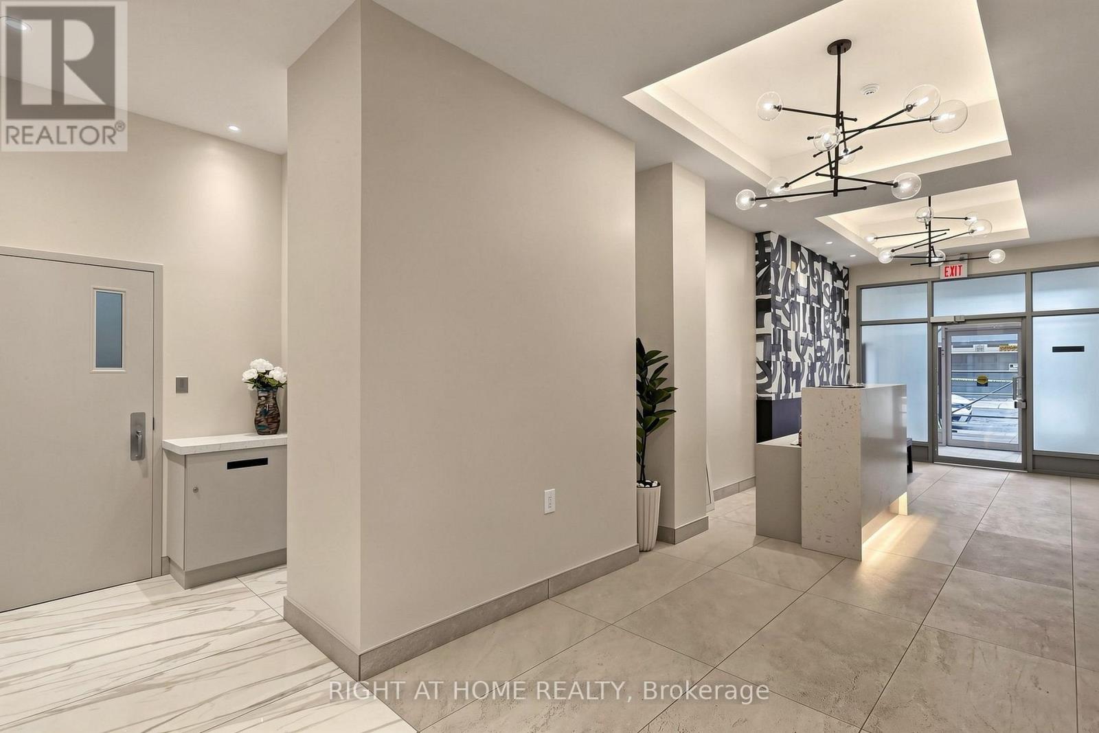 501 - 77 Lombard Street, Toronto, ON - Indoor Photo Showing Other Room