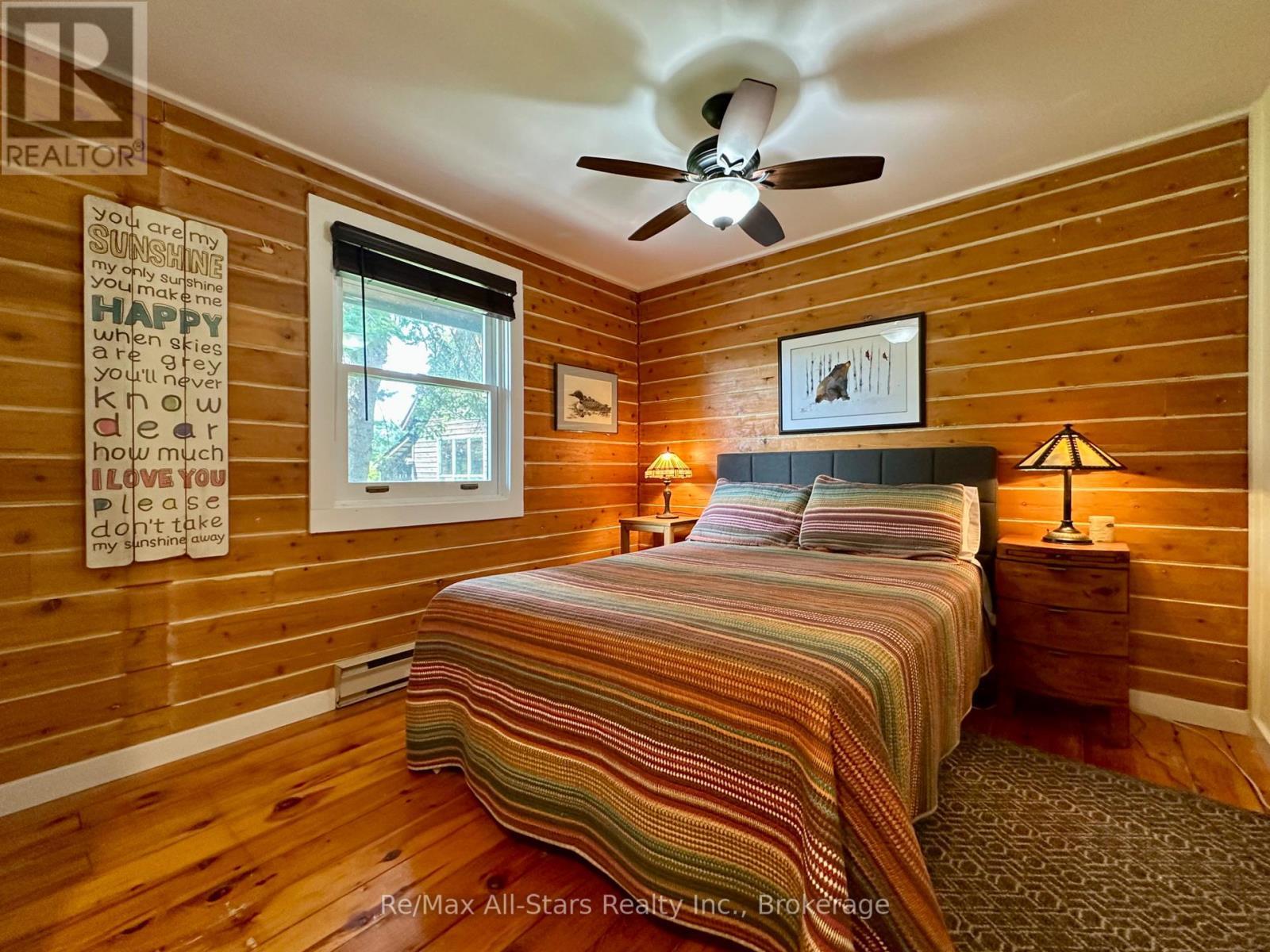 50 Reid Street, Kawartha Lakes (Bobcaygeon), ON - Indoor Photo Showing Bedroom