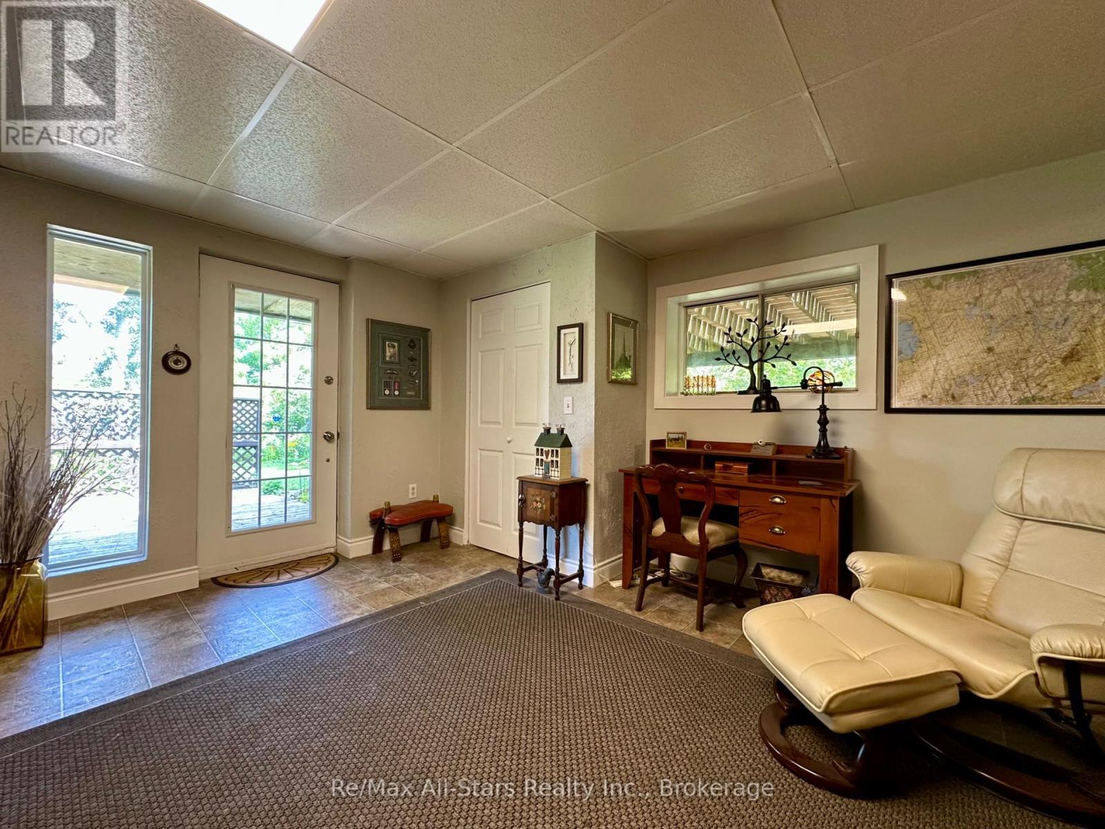 50 Reid Street, Kawartha Lakes (Bobcaygeon), ON - Indoor Photo Showing Other Room