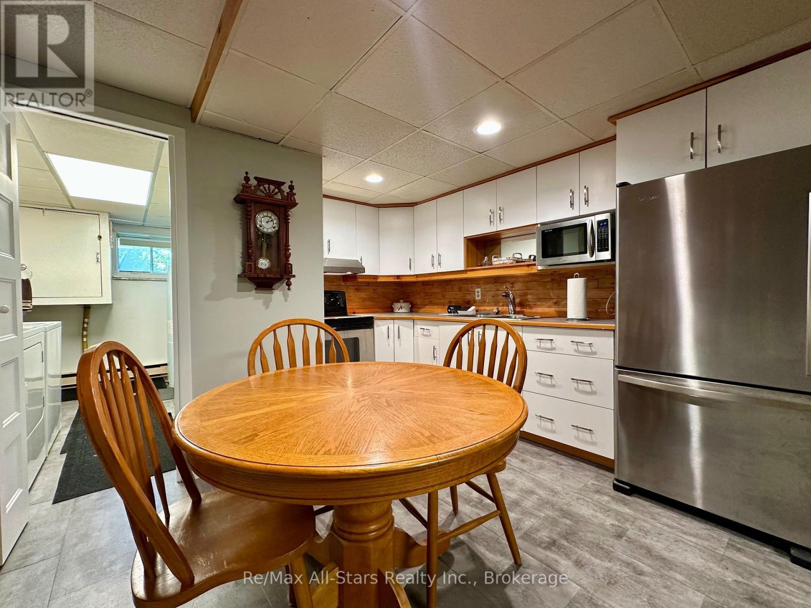 50 Reid Street, Kawartha Lakes (Bobcaygeon), ON - Indoor Photo Showing Dining Room