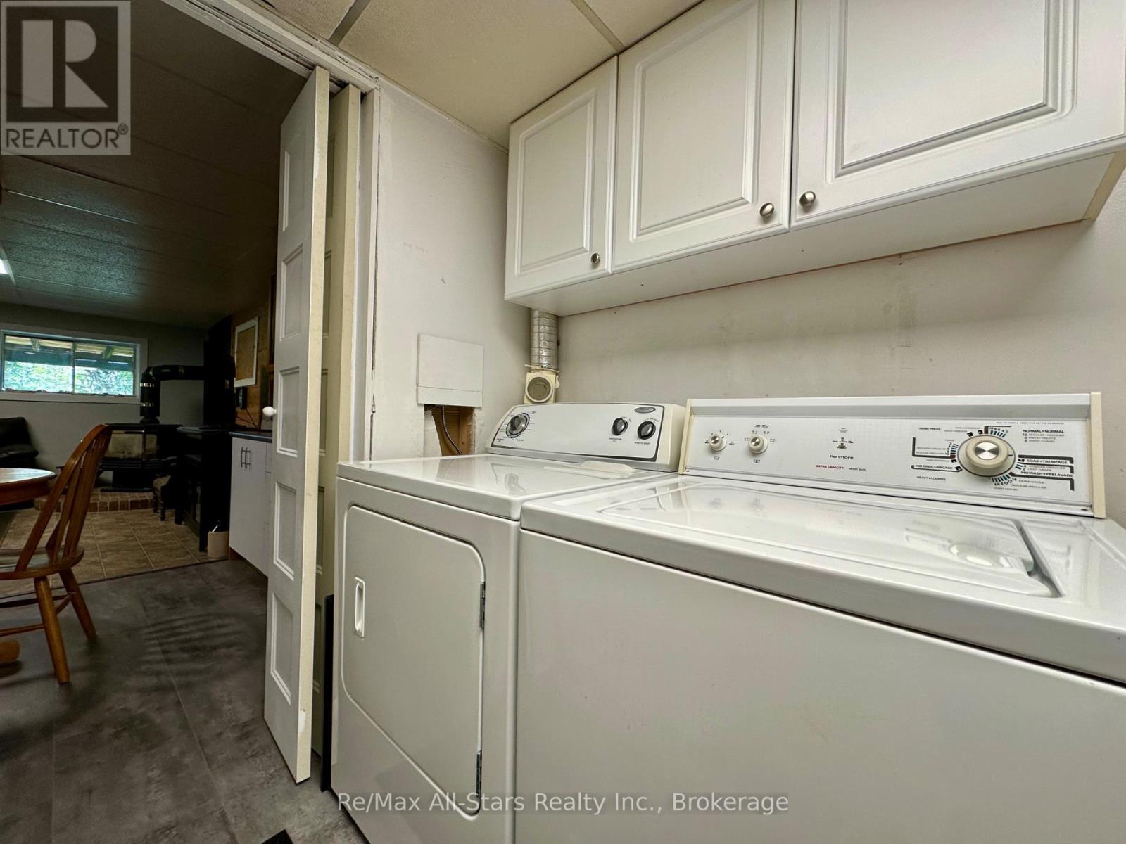 50 Reid Street, Kawartha Lakes (Bobcaygeon), ON - Indoor Photo Showing Laundry Room