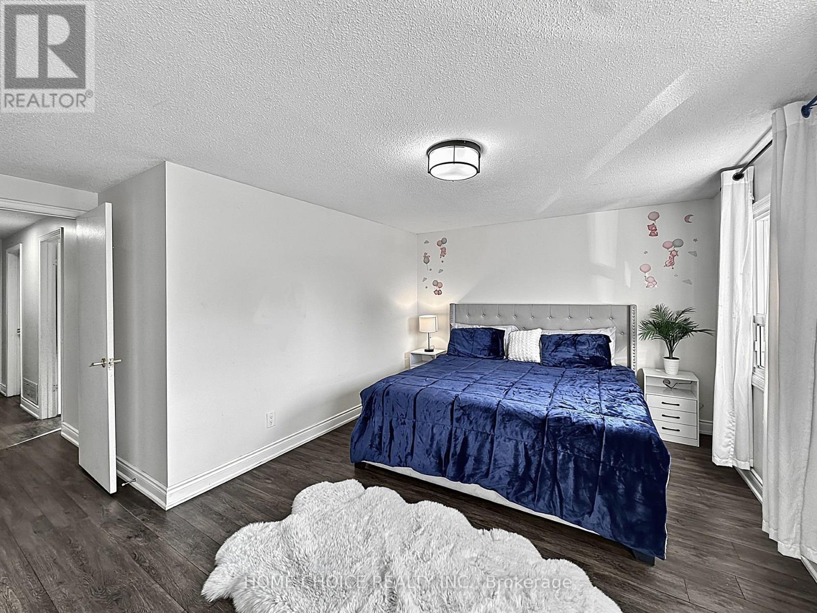 38 Robbinstone Drive, Toronto, ON - Indoor Photo Showing Bedroom