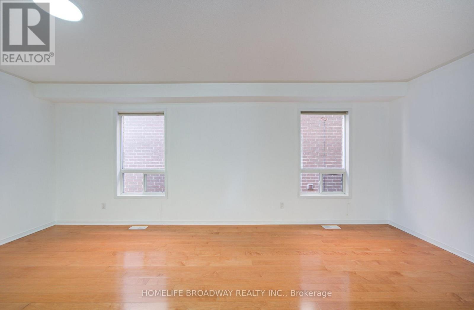 16 Raymond Bartlett Avenue, Markham, ON - Indoor Photo Showing Other Room