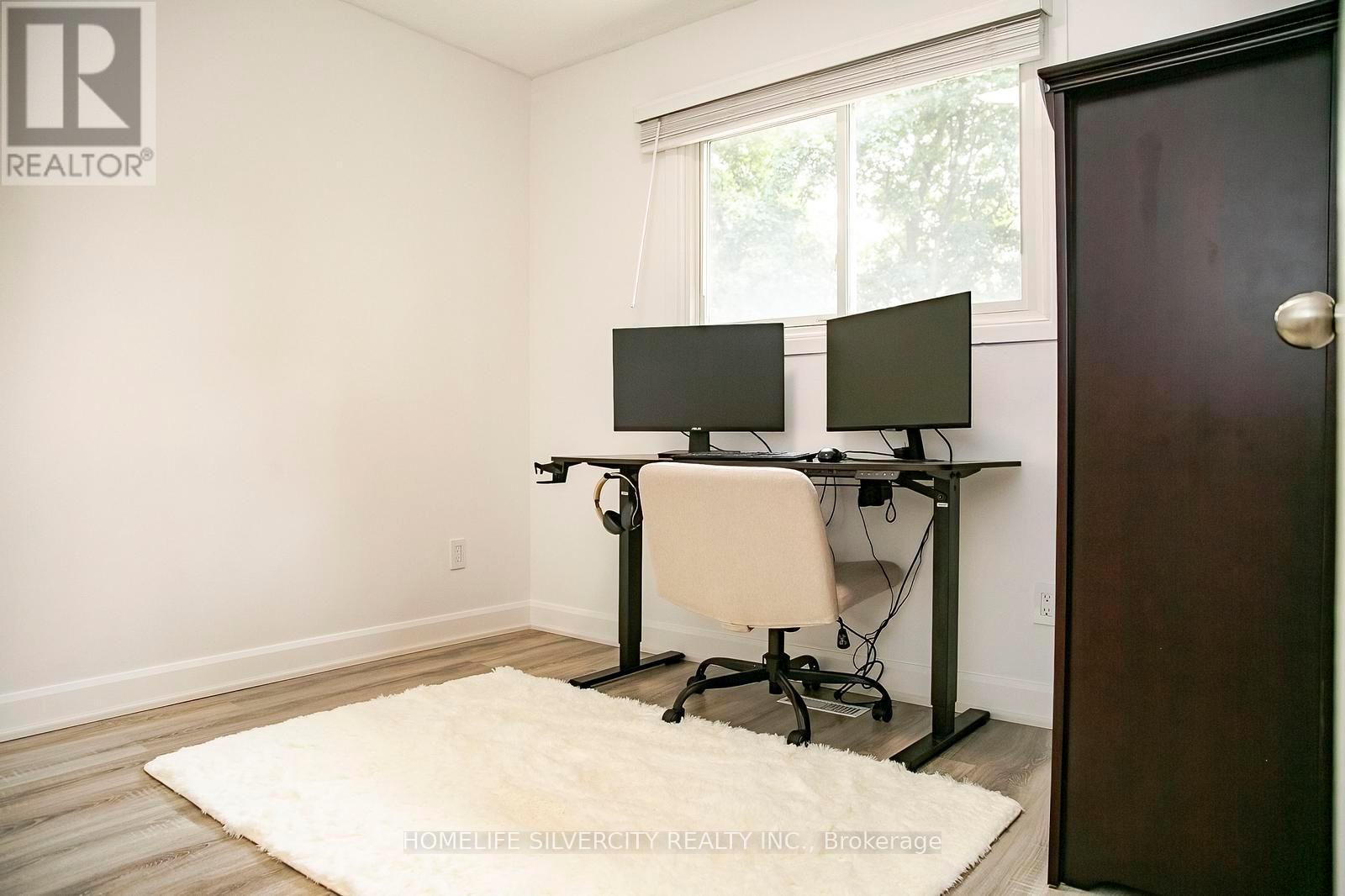 21 Mitchell Avenue, Brampton, ON - Indoor Photo Showing Other Room