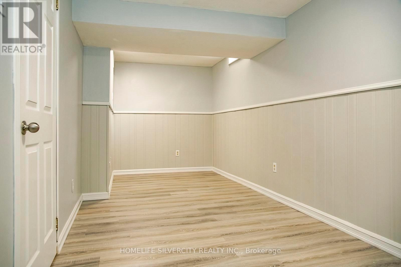 21 Mitchell Avenue, Brampton, ON - Indoor Photo Showing Other Room