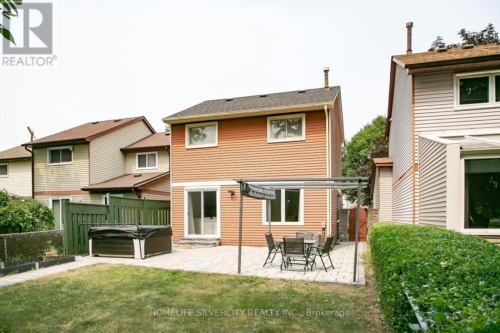 21 Mitchell Avenue, Brampton, ON - Outdoor With Exterior