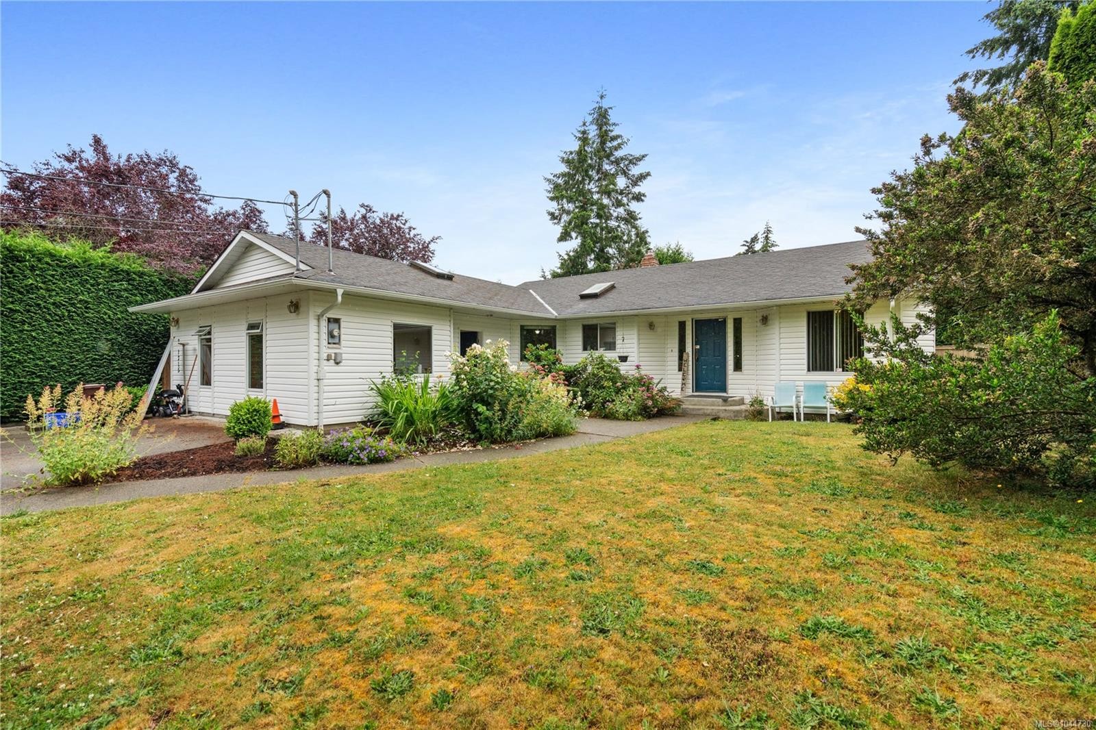 #2-1215 Stelly'S Cross Rd, Central Saanich, BC
