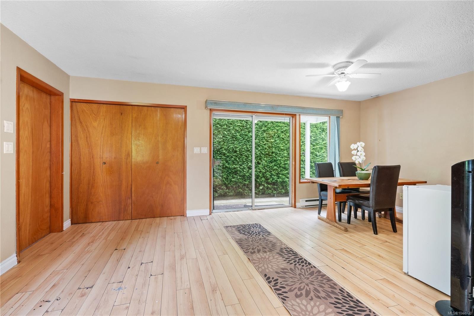 #2-1215 Stelly'S Cross Rd, Central Saanich, BC