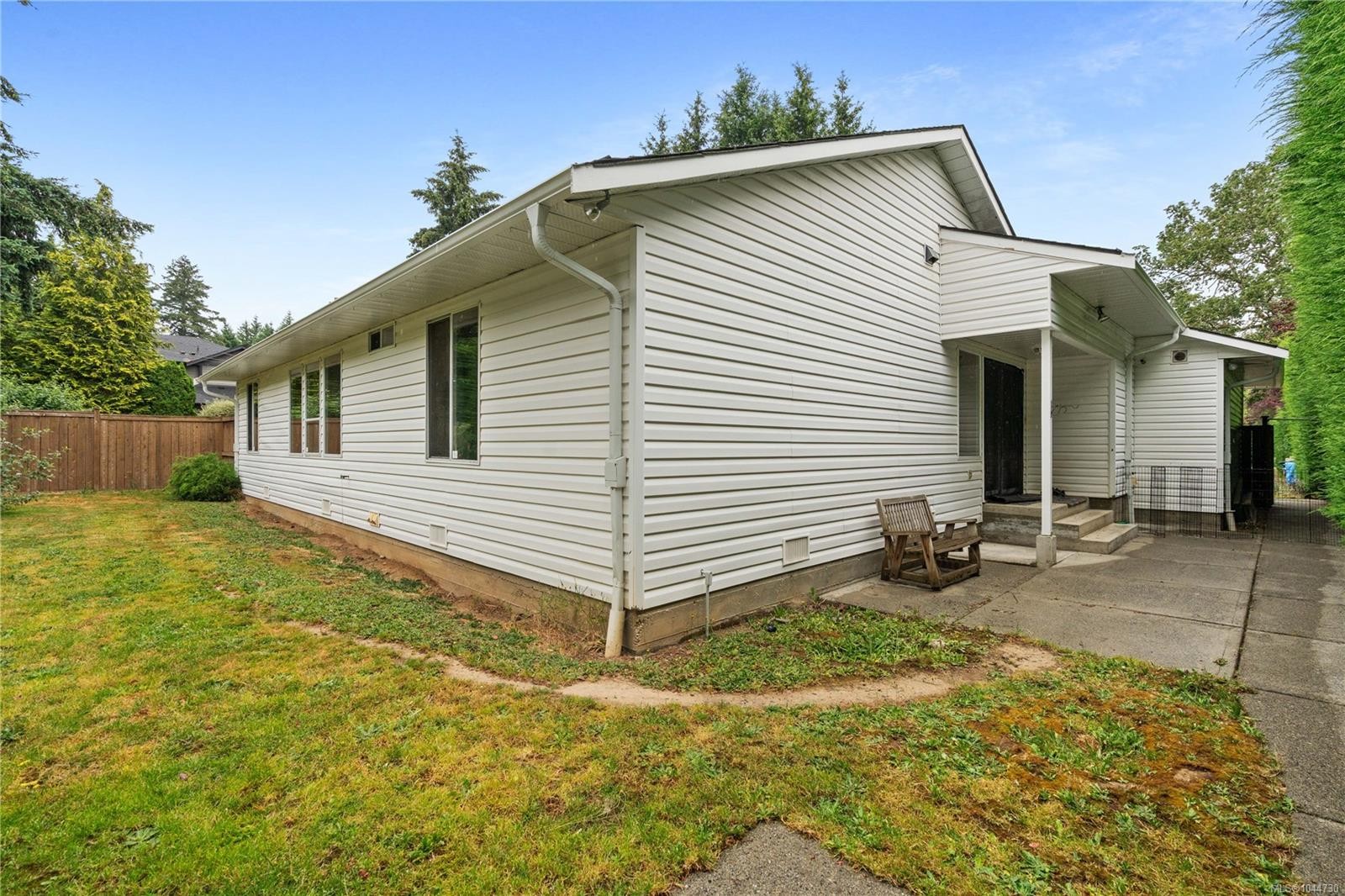#2-1215 Stelly'S Cross Rd, Central Saanich, BC