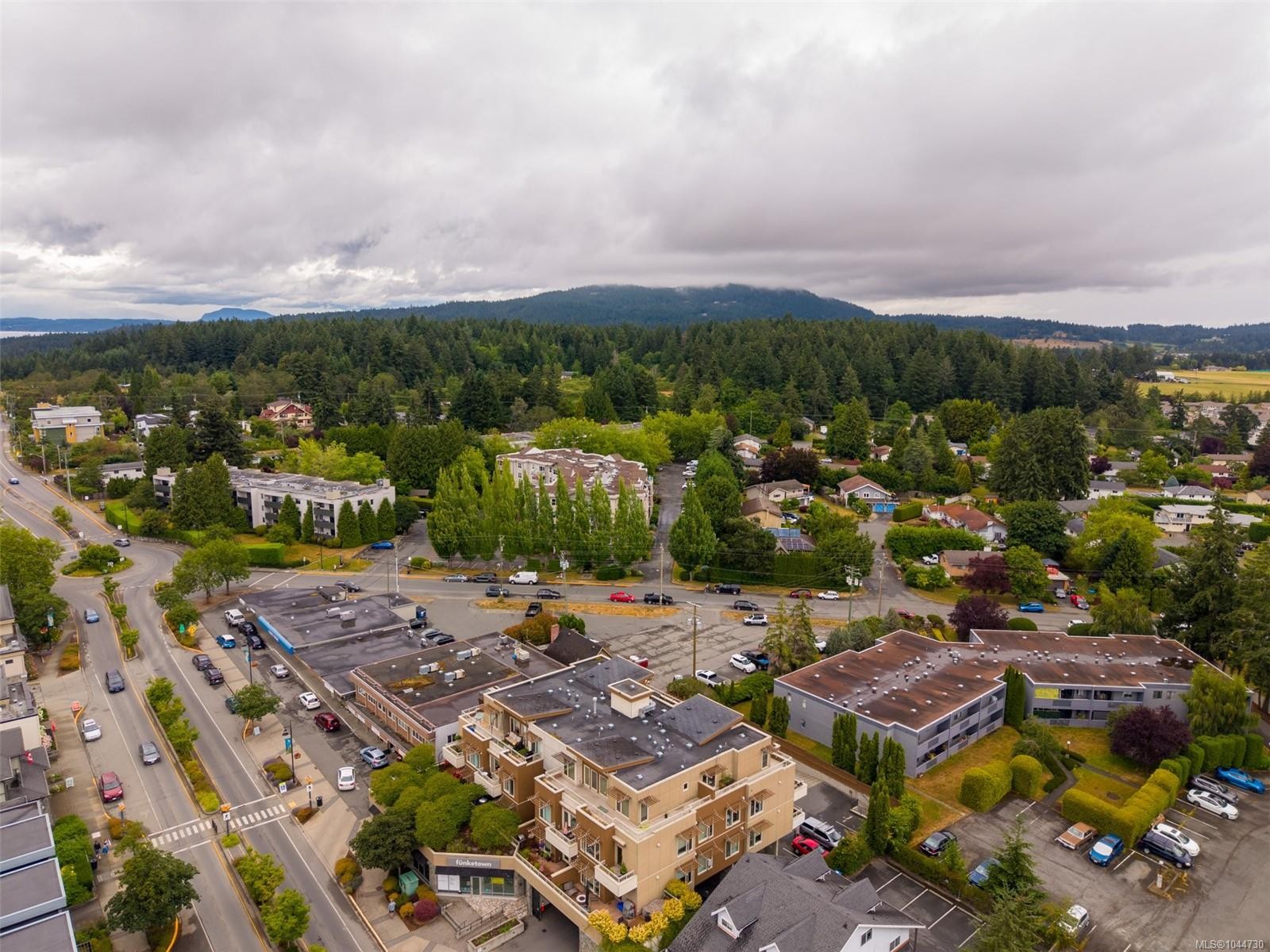 #2-1215 Stelly'S Cross Rd, Central Saanich, BC