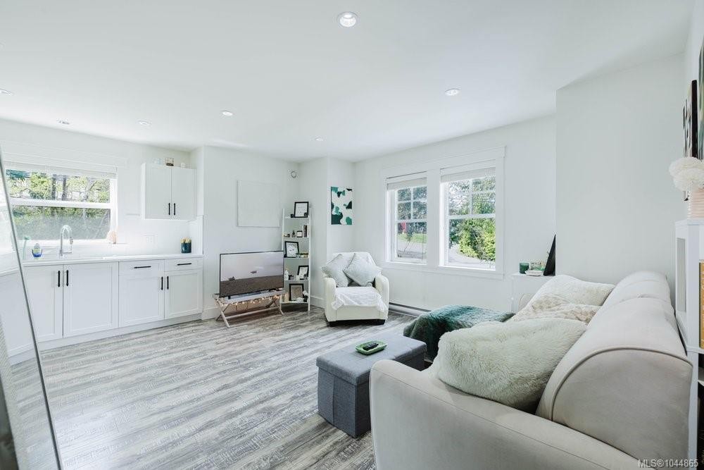 30 Jedburgh Rd, View Royal, BC