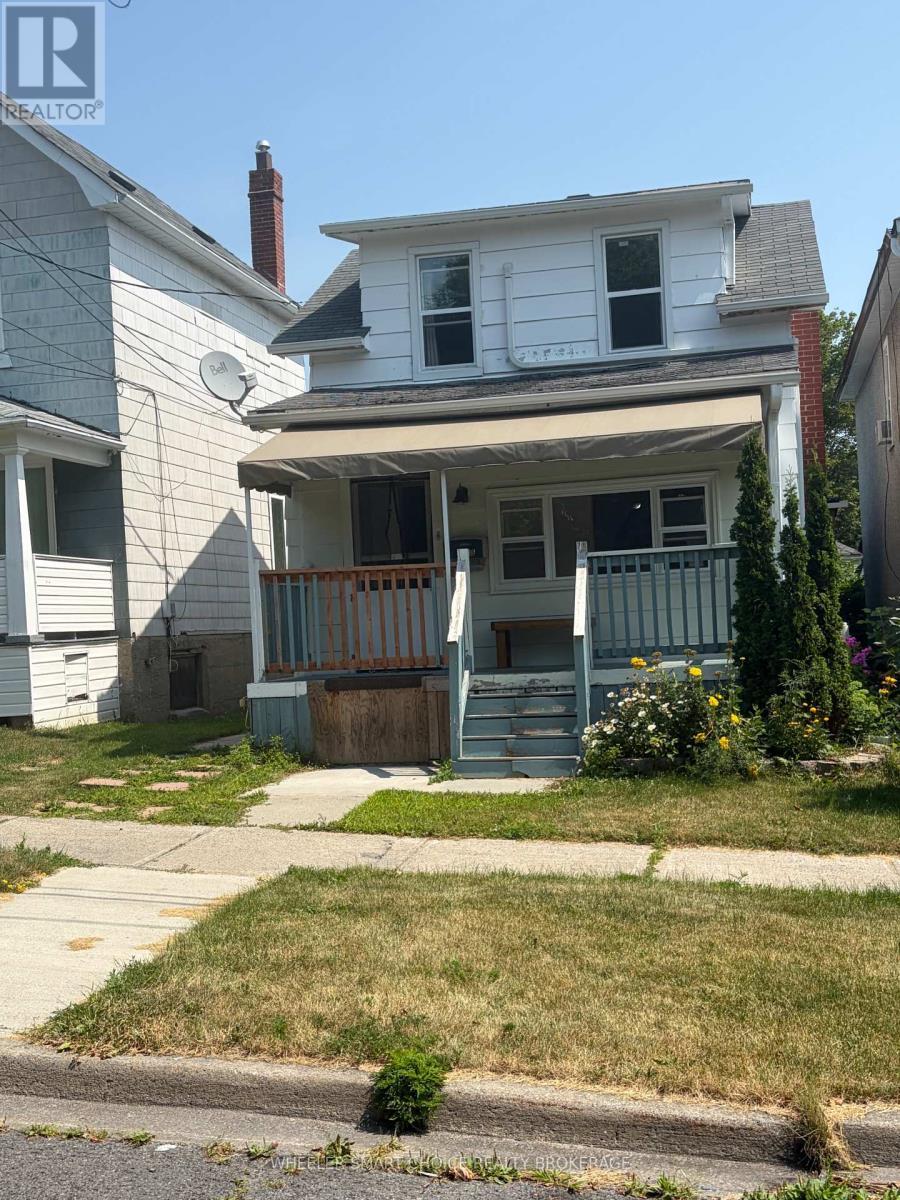 115 Guy Street, Cornwall, ON - Outdoor With Deck Patio Veranda