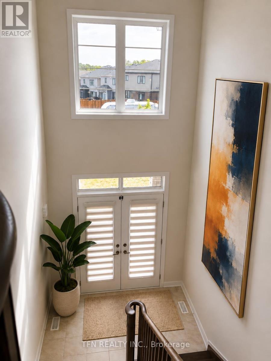 71 Sundin Drive, Haldimand, ON - Indoor Photo Showing Other Room