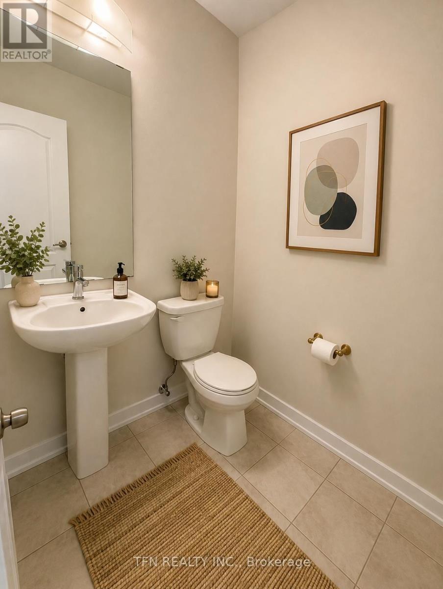 71 Sundin Drive, Haldimand, ON - Indoor Photo Showing Bathroom