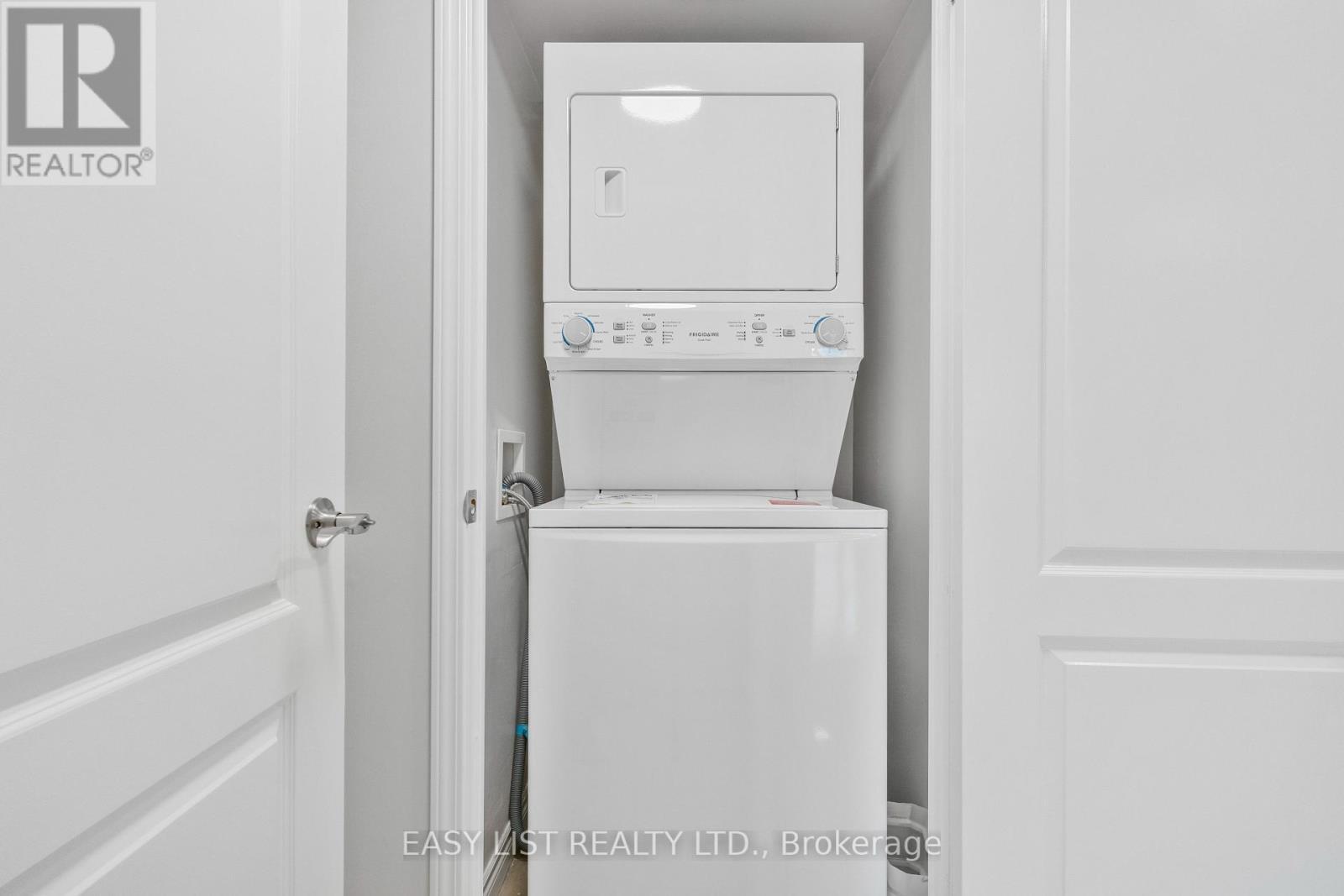 319 - 2020 Mcnicoll Avenue, Toronto, ON - Indoor Photo Showing Laundry Room