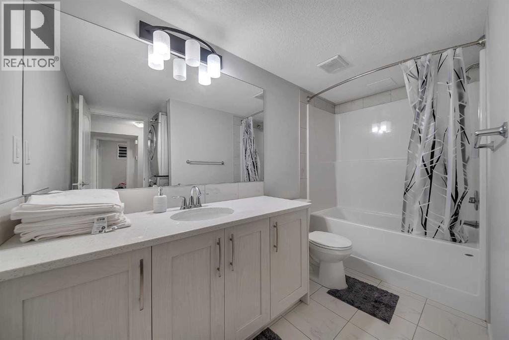 132 Howse Crescent Ne, Calgary, AB - Indoor Photo Showing Bathroom