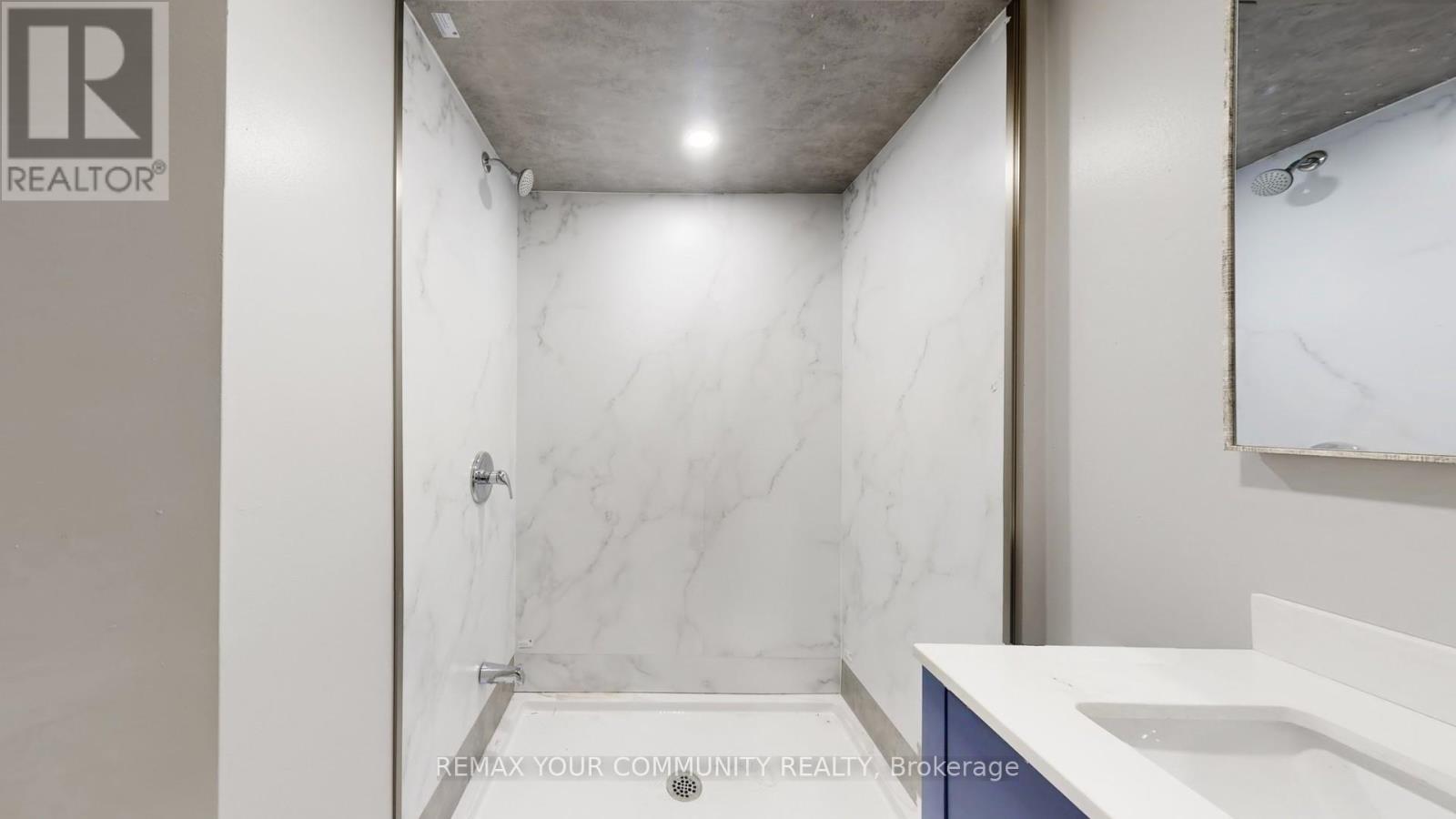 4219 Stouffville Road, Whitchurch-Stouffville, ON - Indoor Photo Showing Bathroom