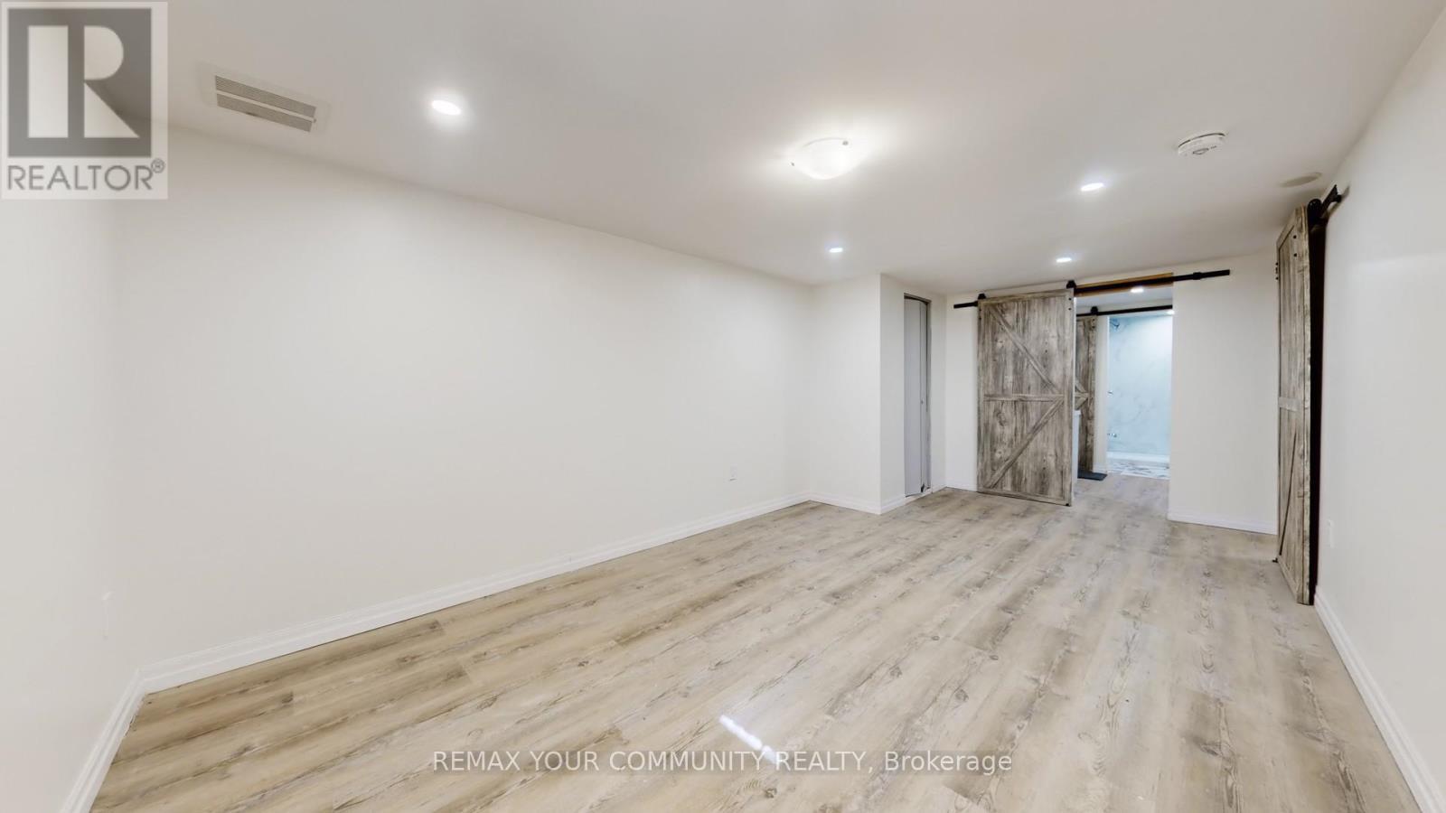 4219 Stouffville Road, Whitchurch-Stouffville, ON - Indoor Photo Showing Other Room