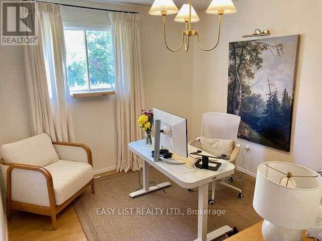 276 Clonakilty Line, Selwyn, ON - Indoor Photo Showing Office